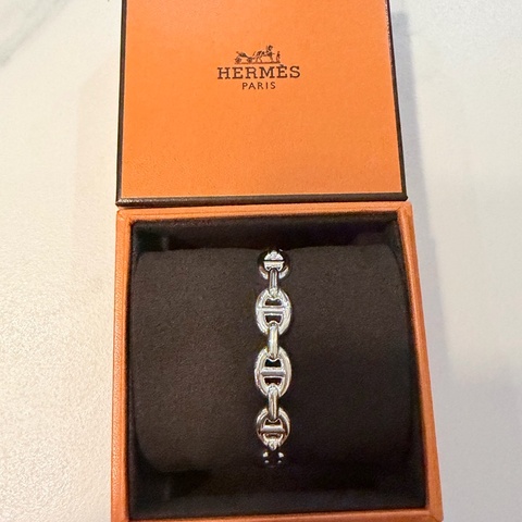 聖誕大酬賓 經典愛馬仕豬鼻銀手鐲 缺貨款 SH size 全新連原包裝及影印單