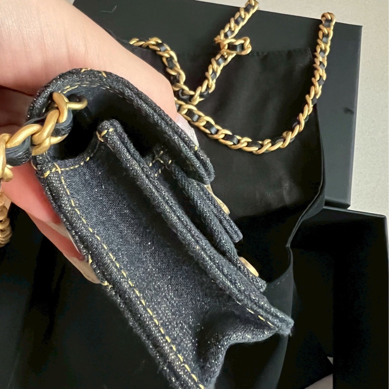 Chanel 迷你 牛仔郵差包 黑牛仔 23P-7