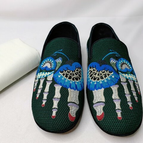 LOEWE 全新刺繡樂福鞋