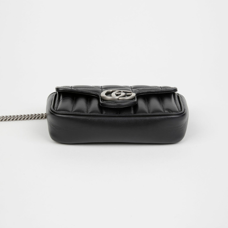 GUCCI GG Marmont 超迷你鏈條斜背包 476433-8