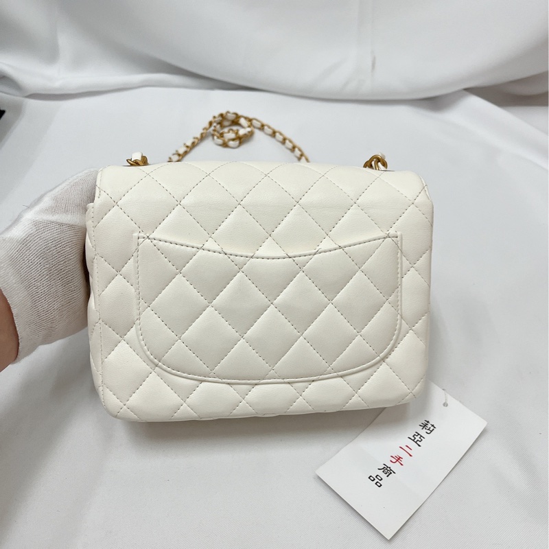 莉亞精品♡Chanel AS3737 彩色勳章金幣白方胖 二手-4