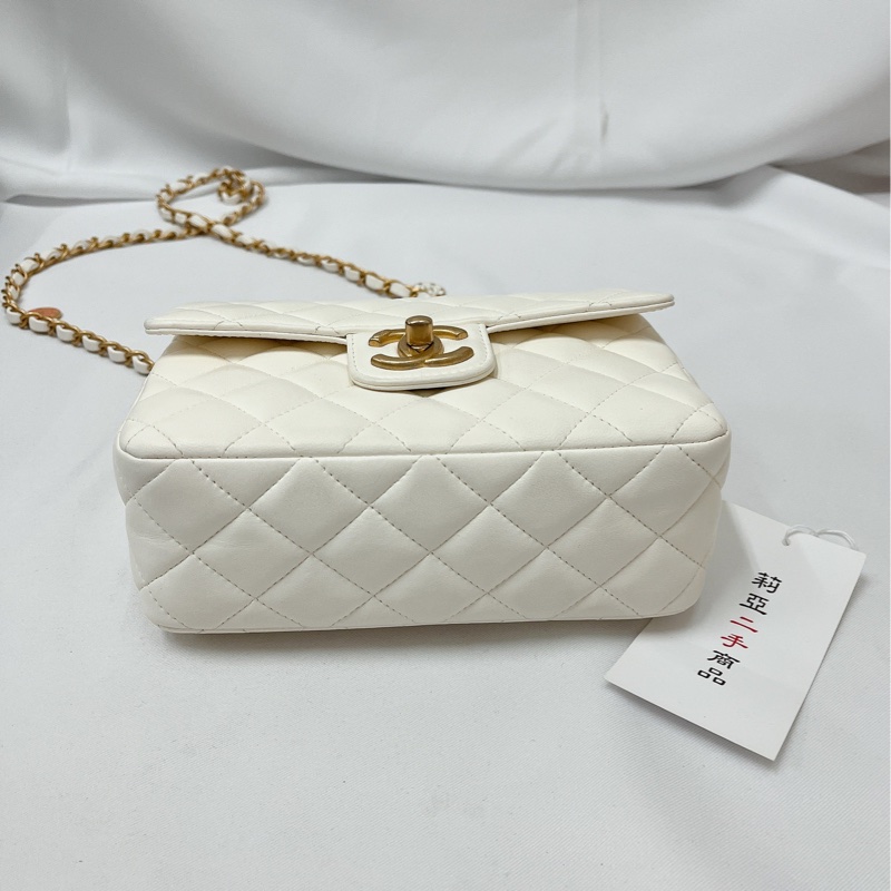 莉亞精品♡Chanel AS3737 彩色勳章金幣白方胖 二手-6