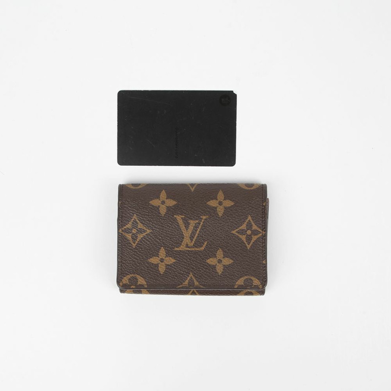 LOUIS VUITTON 信封卡夾 M63801-6