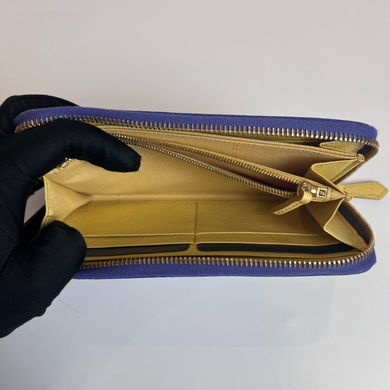 FENDI 紫色印花ㄇ拉長夾-5