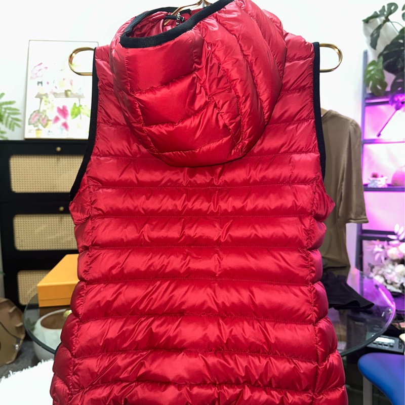 MONCLER 紅色羽絨背心外套(帶帽)-2