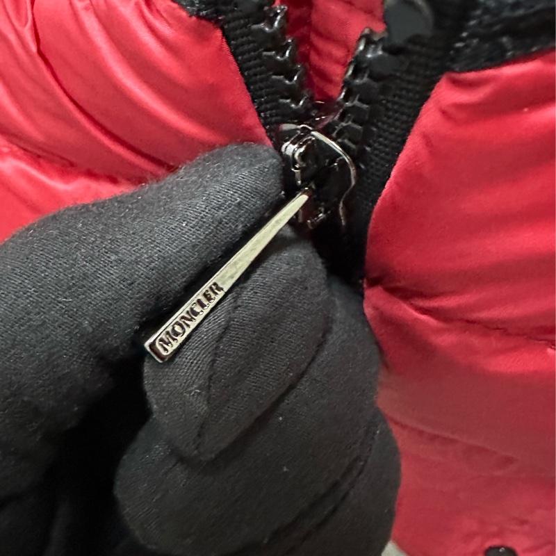 MONCLER 紅色羽絨背心外套(帶帽)-19