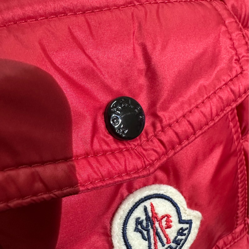 MONCLER 紅色羽絨背心外套(帶帽)-22