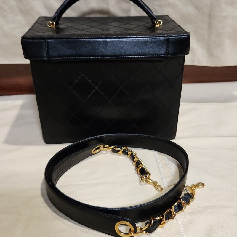 chanel 老香黑金化妝箱手提肩背包-1