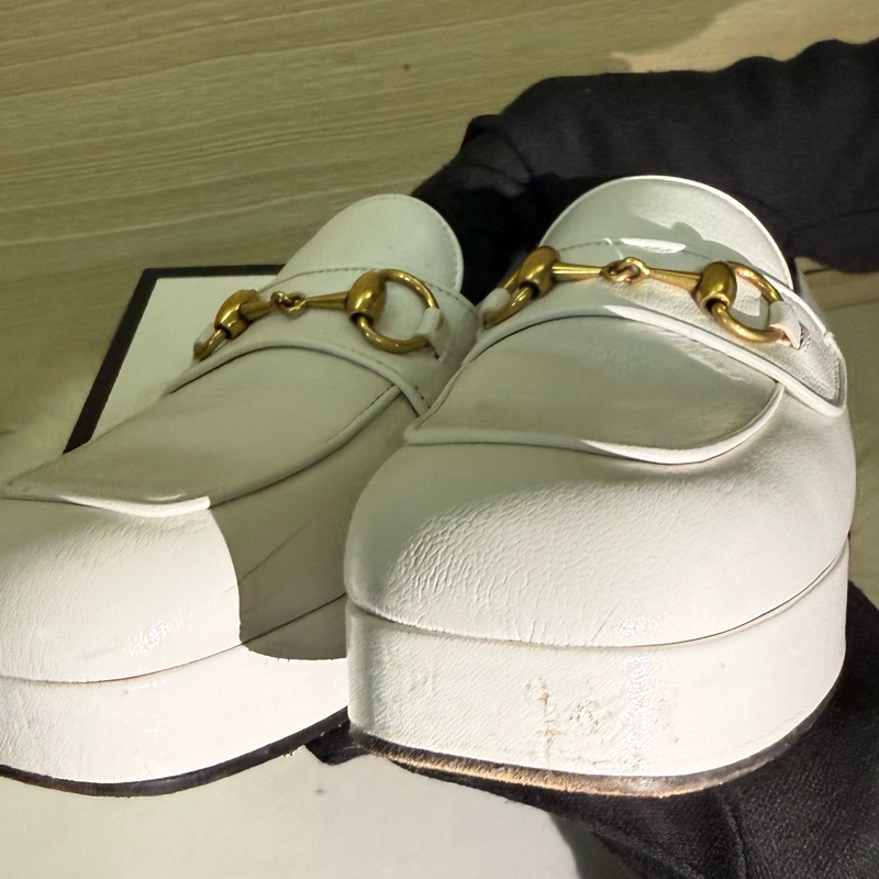 ✨ 閒置 出清 Gucci 白色 厚底 樂福鞋 金馬銜扣 真皮 女鞋 經典 義大利 精品 GUCCI 方頭 高跟鞋-2