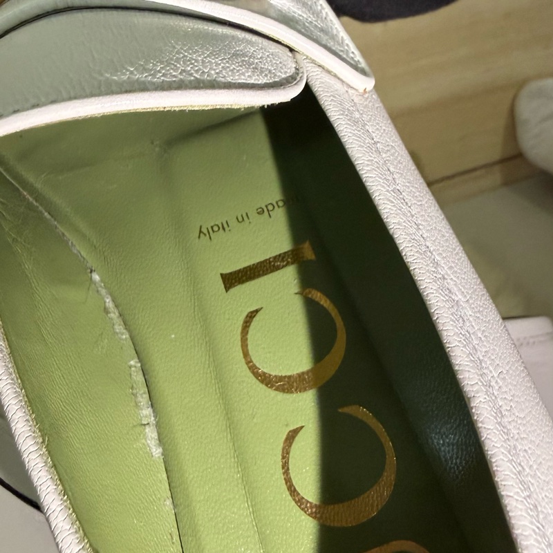 ✨ 閒置 出清 Gucci 白色 厚底 樂福鞋 金馬銜扣 真皮 女鞋 經典 義大利 精品 GUCCI 方頭 高跟鞋-6