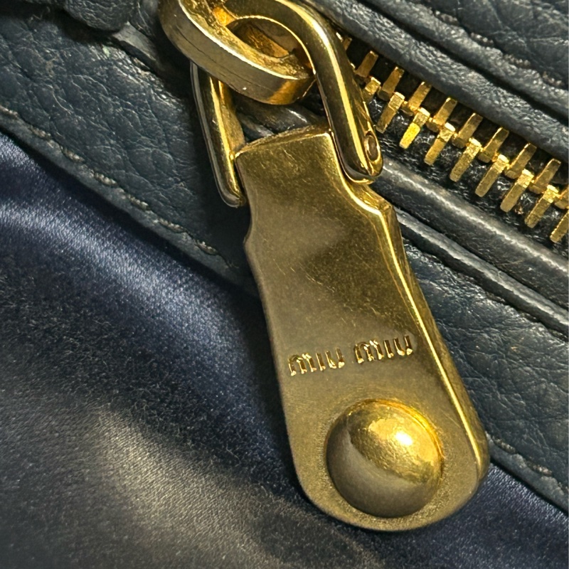 Miumiu肩背兩用包 牛皮 附保卡 附可拆斜背帶-15