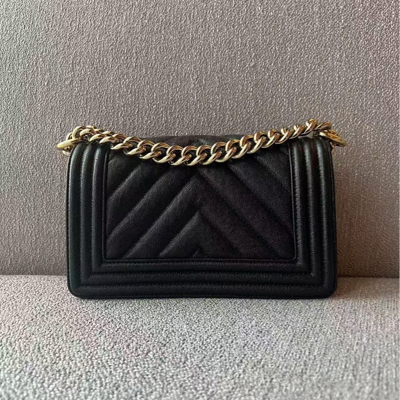 閒置🆕28開全套 CHANEL/香奈兒荔枝牛 V 紋 Leboy 小號，經典百搭，黑色金扣，鏈條肩帶。尺寸20x13x7，適合各種場合，唔挑身高-7