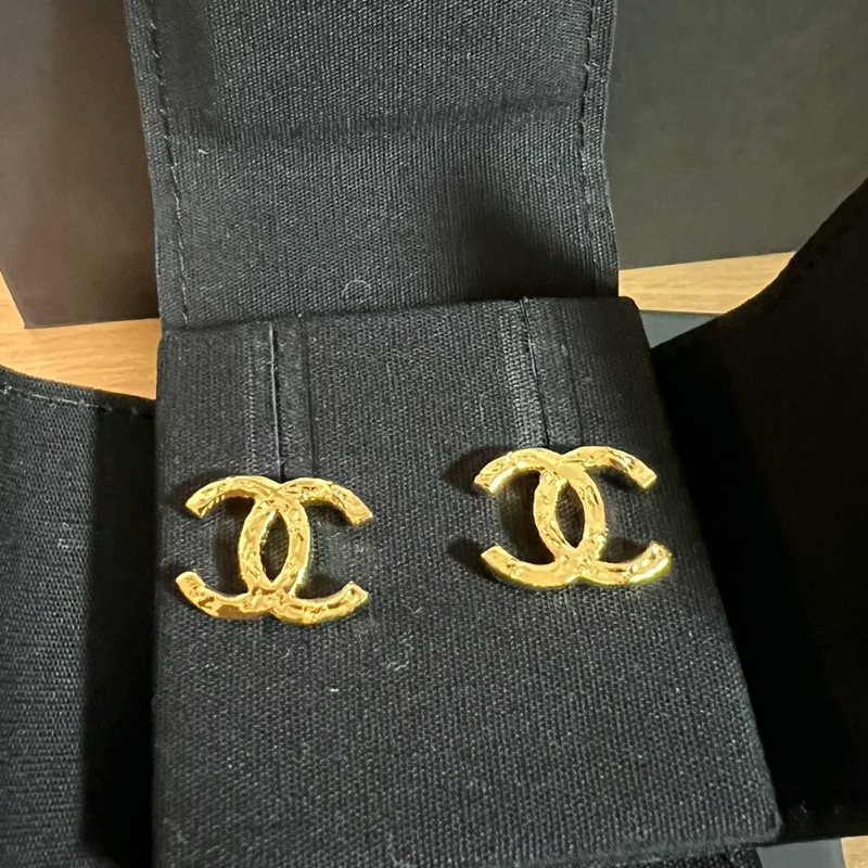 Chanel香奈兒復古金色雙Clogo耳環耳釘-3