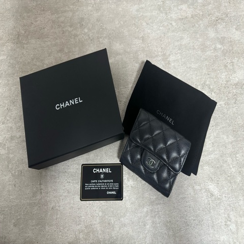 正品 Chanel 限量經典款黑銀荔枝皮短夾