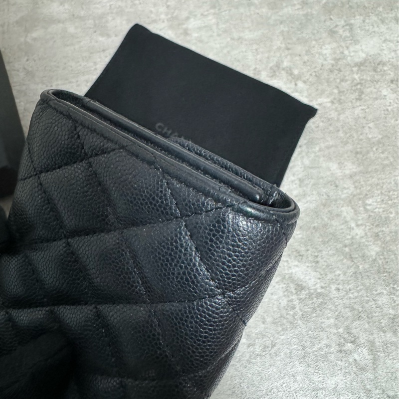 正品 Chanel 限量經典款黑銀荔枝皮短夾-14