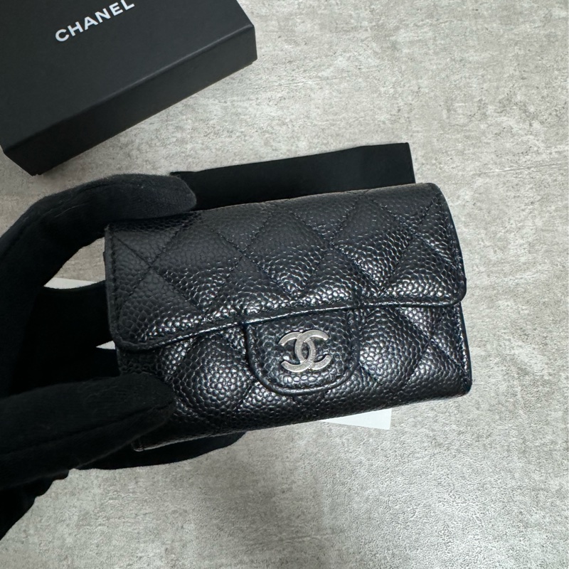 正品 Chanel 經典款黑銀荔枝皮卡夾包-2