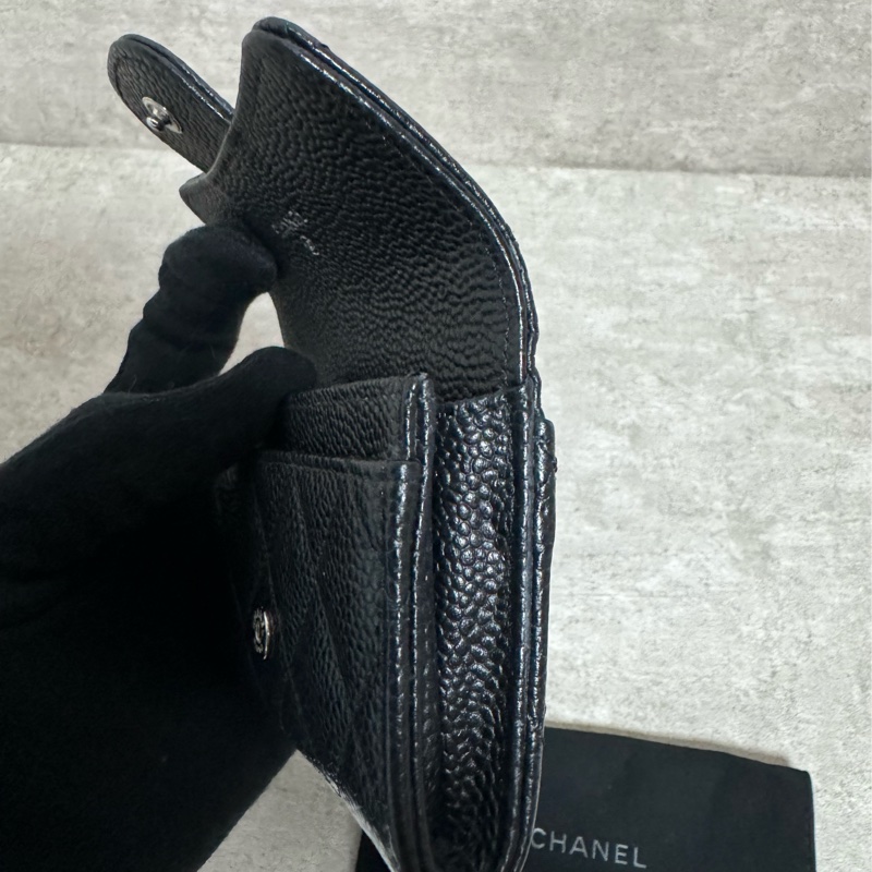 正品 Chanel 經典款黑銀荔枝皮卡夾包-11