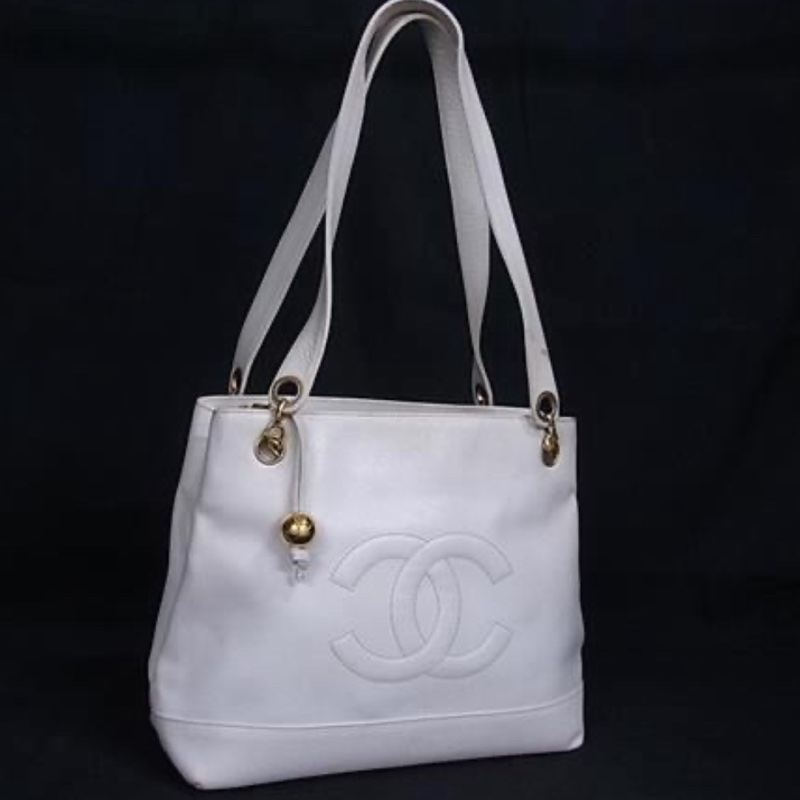 Chanel • 經典金球荔枝牛皮奶粉包 白色-4