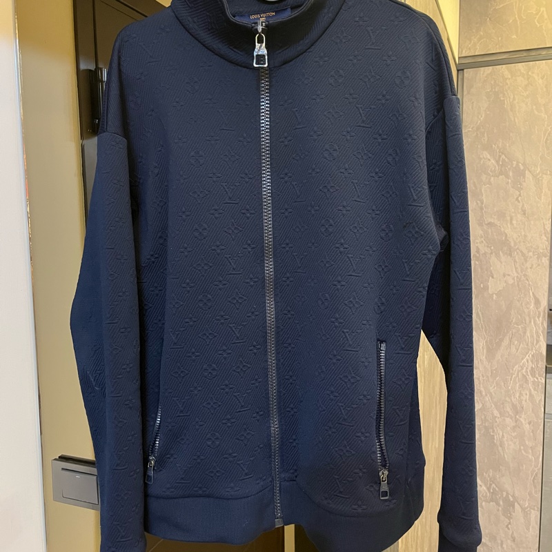 LV monogram 抓絨運動衫-9