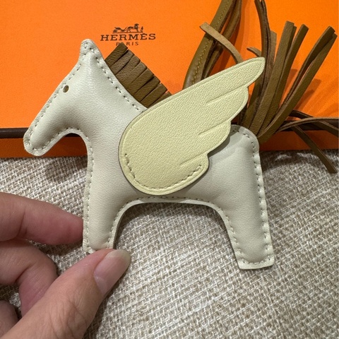 Hermes 很難買的米爾頓黃小飛馬 🐎 2025最新K刻 購證影本