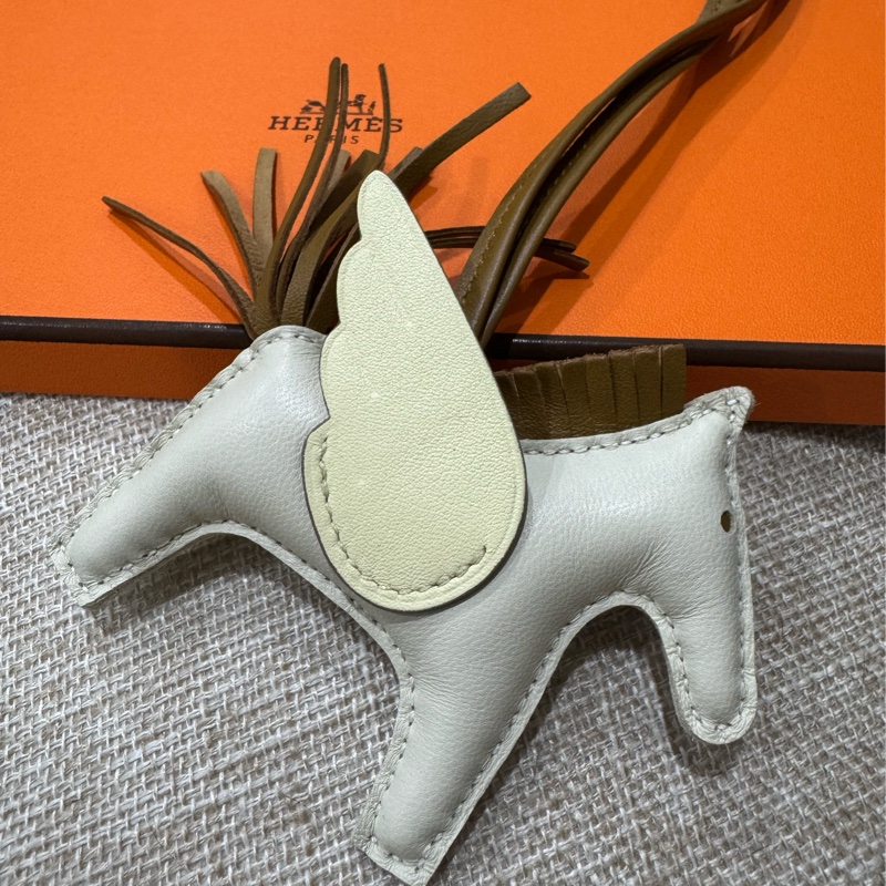 Hermes 很難買的米爾頓黃小飛馬 🐎 2025最新K刻 購證影本-2