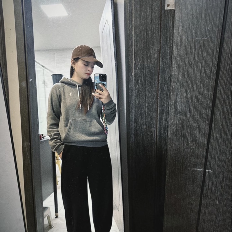 (保留中)Polo Ralph Lauren極品帽T xxs(細量放在圖片處) 原價買7-8000 當時太喜歡了. 裡面是有內刷毛!!!!! 只穿過1-2次,說全新狀態也不為過的那種-3