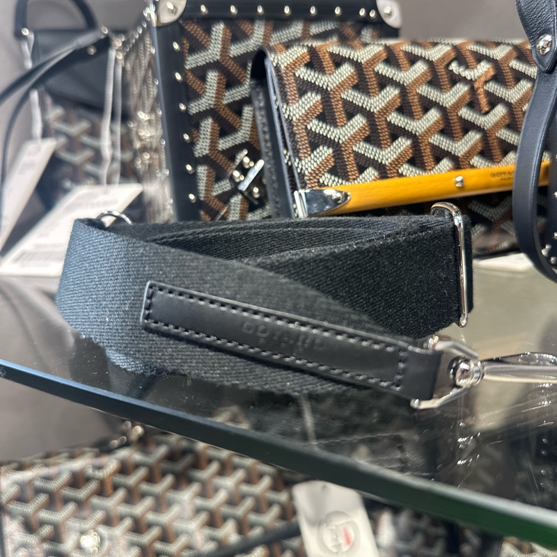 GOYARD戈雅 Monte-Carlo系列 满印 手拿包斜背包-14