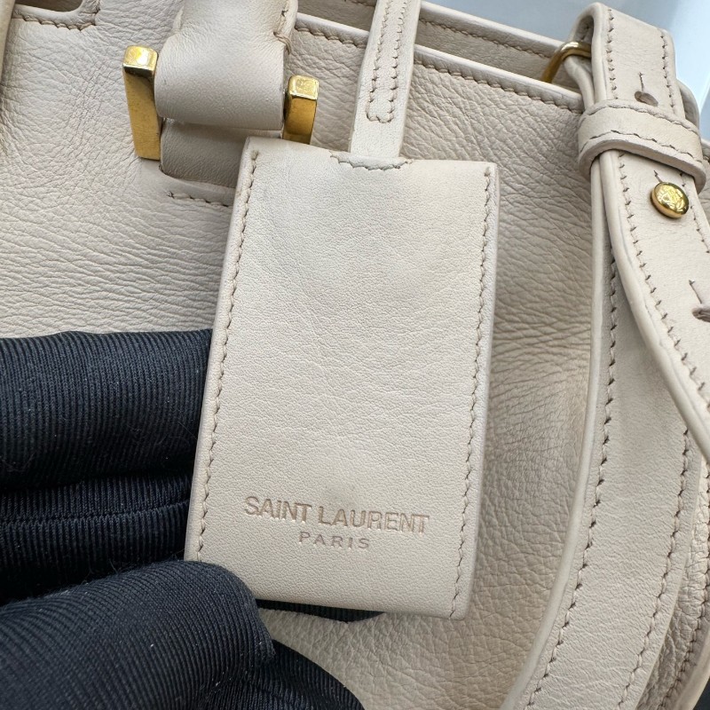 YSL聖羅蘭 米色手提斜挎包 搭配標誌性的金色Y字扣飾 手提包肩背包-7