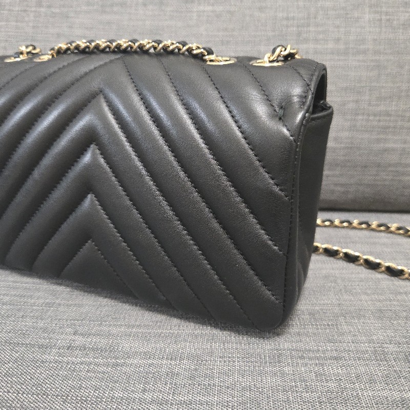 香奈兒 Chanel cf20 黑色牛皮黑金山型紋 v紋 掀蓋包-11