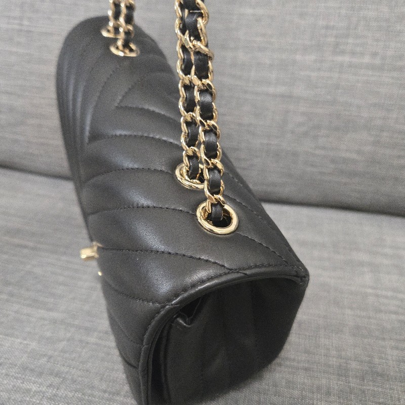 香奈兒 Chanel cf20 黑色牛皮黑金山型紋 v紋 掀蓋包-21