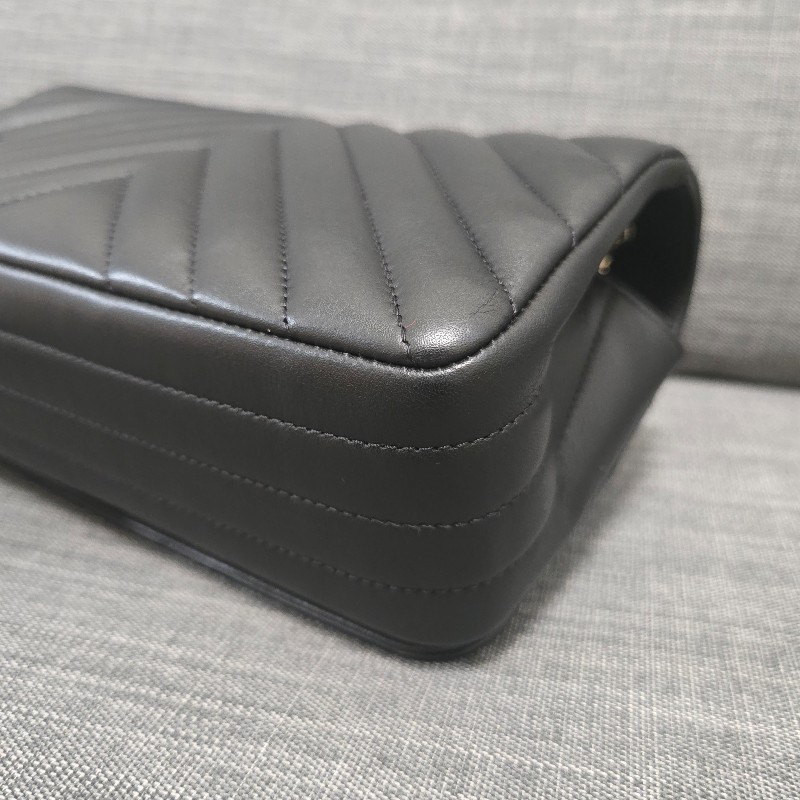 香奈兒 Chanel cf20 黑色牛皮黑金山型紋 v紋 掀蓋包-25