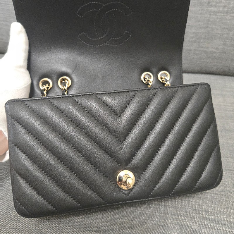 香奈兒 Chanel cf20 黑色牛皮黑金山型紋 v紋 掀蓋包-34