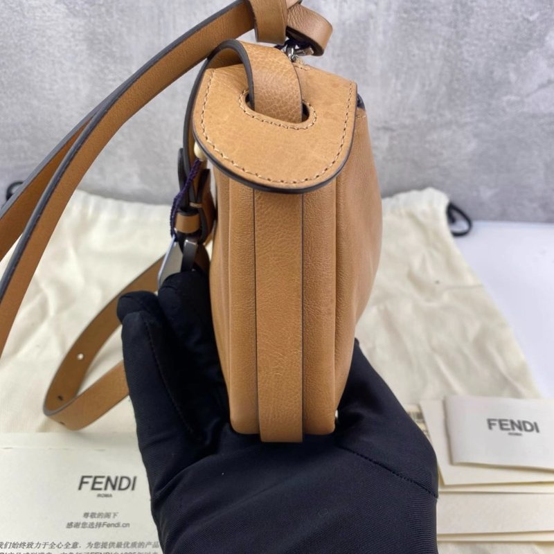 FENDI Simply 手提包腋下包小號棕色 22*4.5*13 99新配件塵袋-2