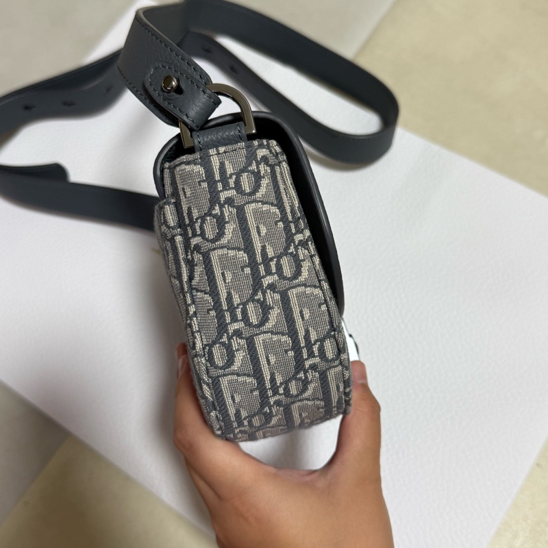 DIOR Saddle 迷你翻蓋郵差包-1