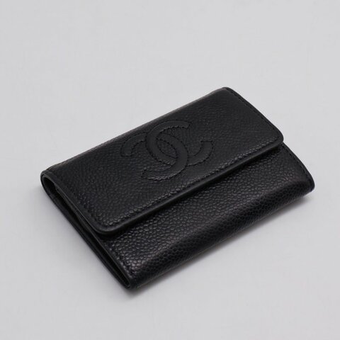 CHANEL 壓紋雙C口蓋卡包 - 黑16開