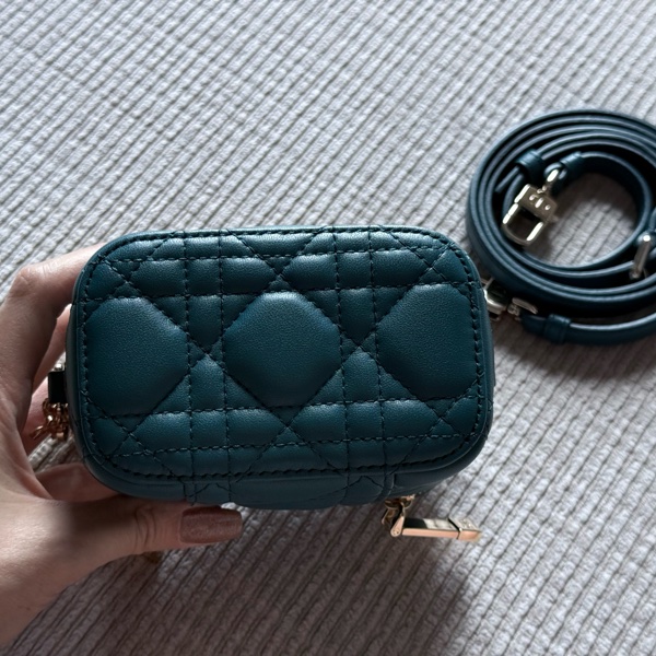 lady Dior micro vanity case微型化妝箱-8