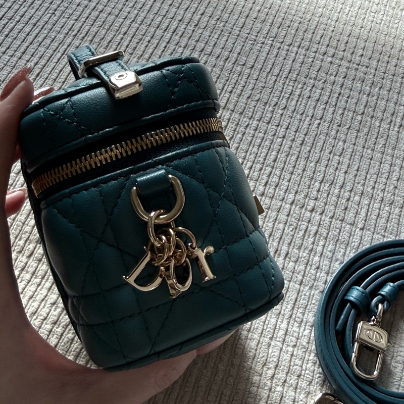 lady Dior micro vanity case微型化妝箱-11