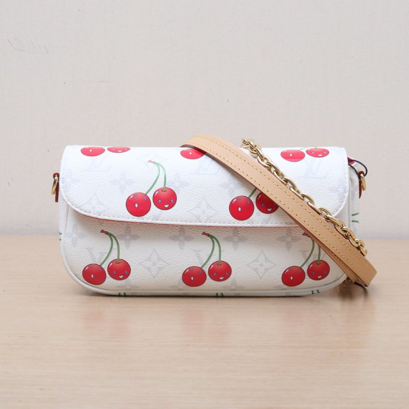 LOUIS VUITTON 村上隆聯名款櫻桃系列IVY白色單肩斜挎包白色PVC金扣晶片肩背包-1