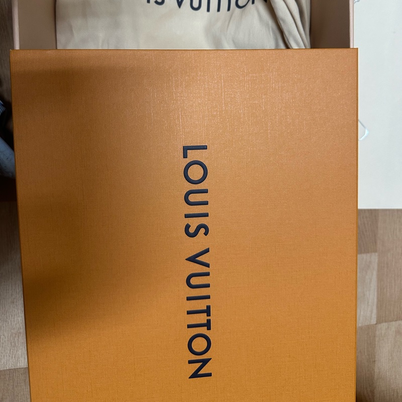 歡迎議價 Louis Vuitton 經典花紋配色老爹鞋 黃金尺寸39-14