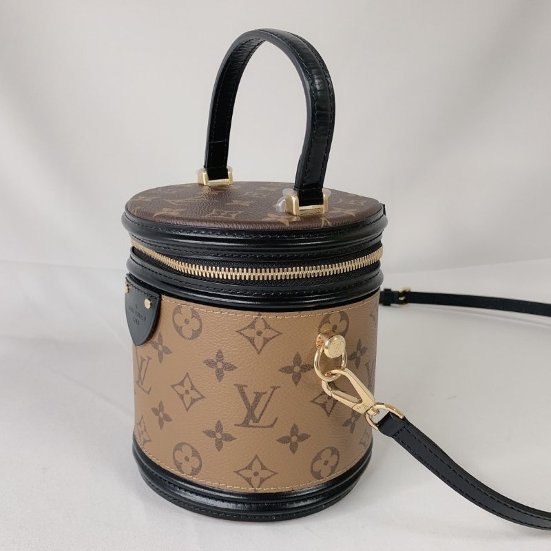LV CANNES圓桶包-1