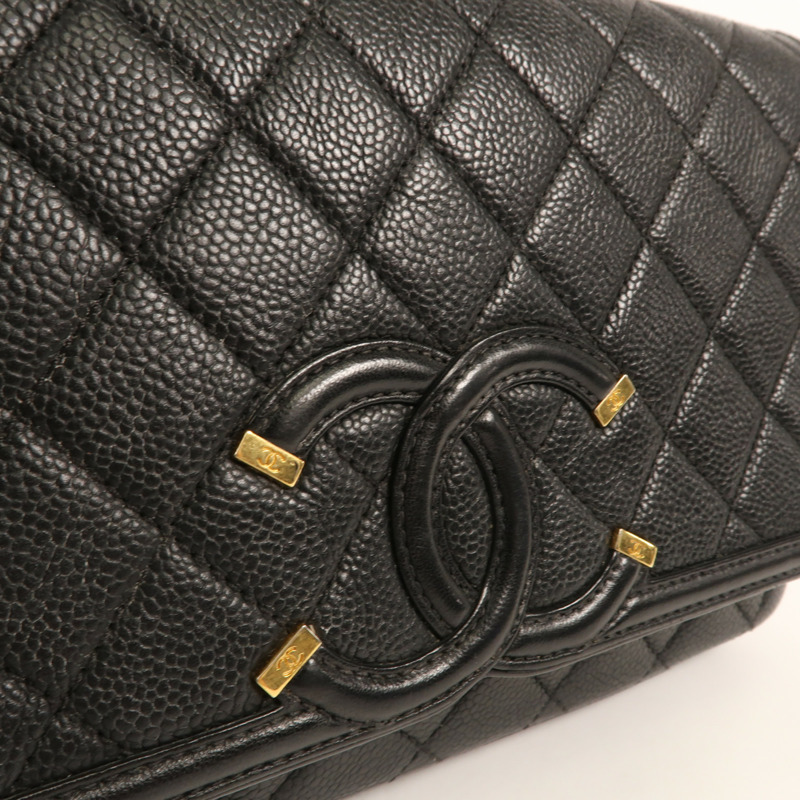 CHANEL 牛皮皮革Chain Shoulder金扣鏈帶肩背袋-9