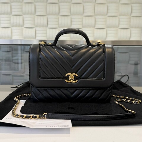 Chanel香奈兒 手柄郵差包 v紋黑金牛皮 手提包 肩背包