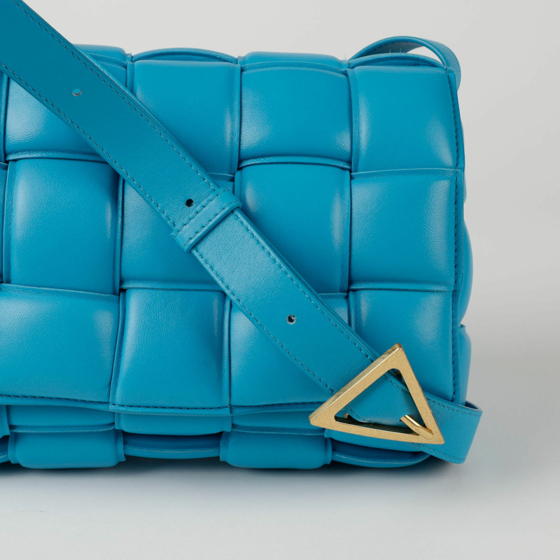 【包稅】BOTTEGA VENETA 帶襯墊的磁帶單肩斜挎包 591970-1