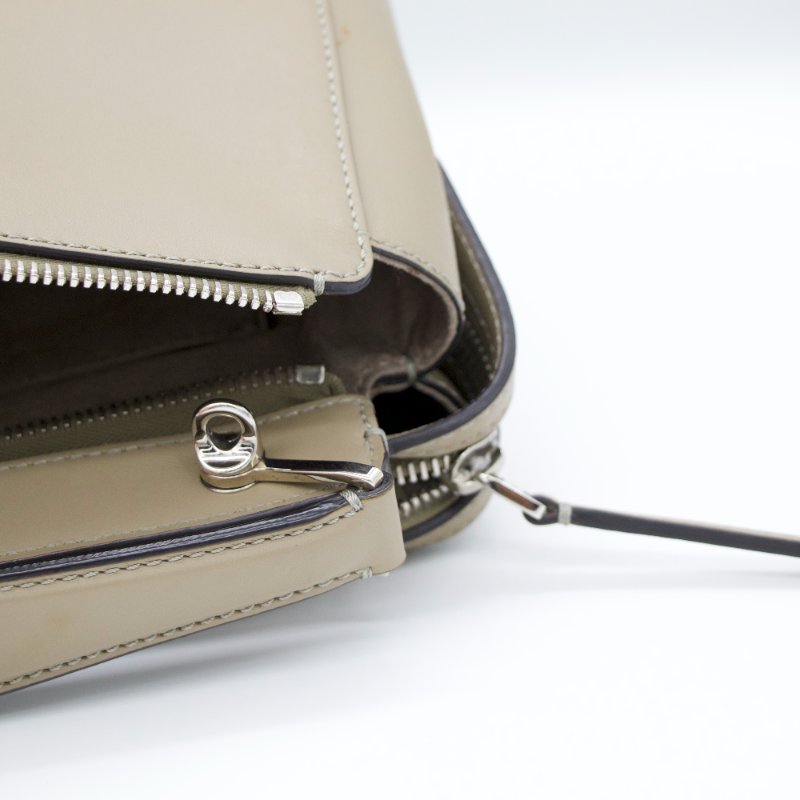 Fendi 芬迪 DOT COM 牛皮 米灰色 兩用 肩背包 手提包 8BN293-13