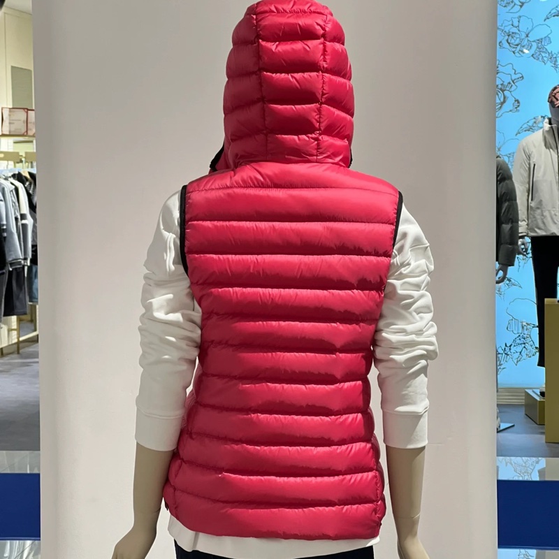 Moncler 經典羽絨背心(女) 偏桃紅色|秋冬時尚穿搭|限時特價🉐-1
