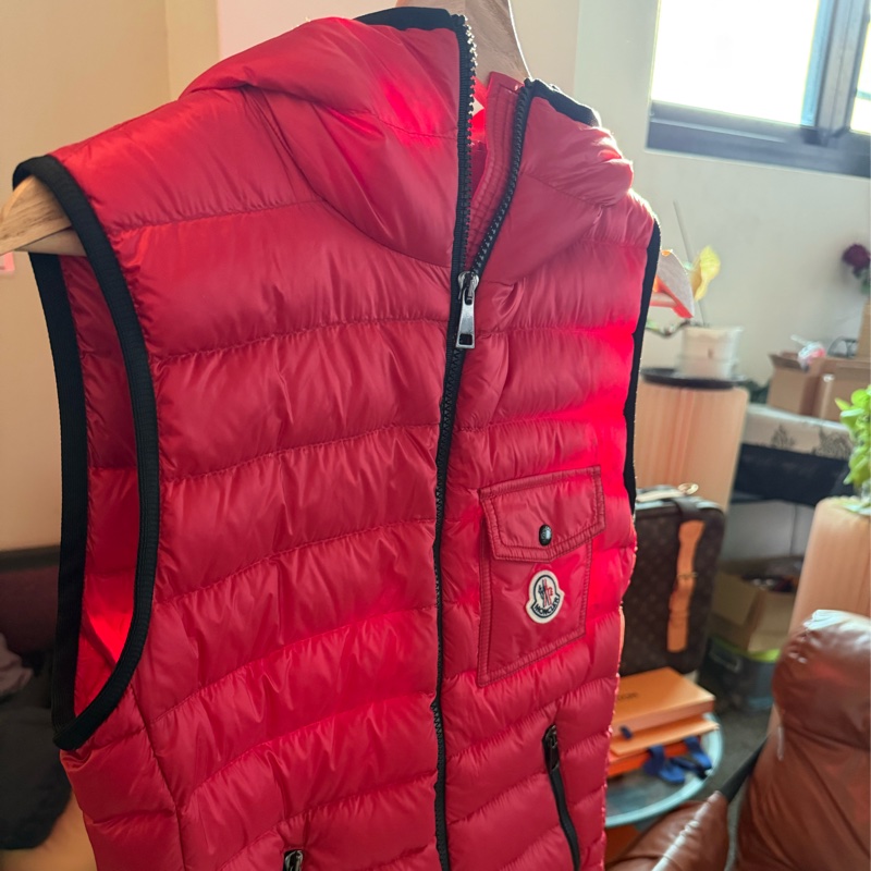 Moncler 經典羽絨背心(女) 偏桃紅色|秋冬時尚穿搭|限時特價🉐-4