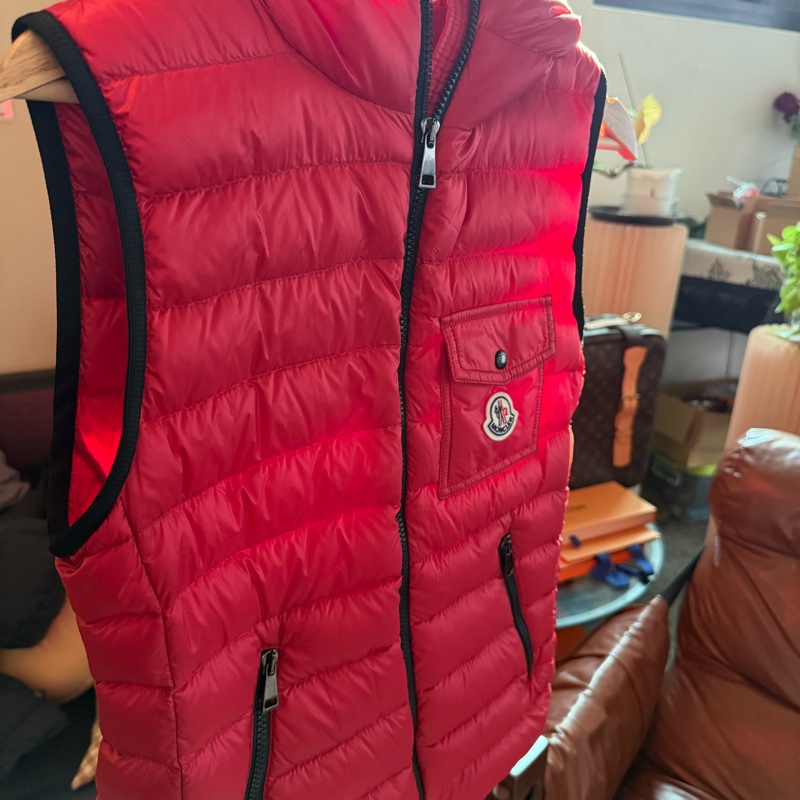 Moncler 經典羽絨背心(女) 偏桃紅色|秋冬時尚穿搭|限時特價🉐-9