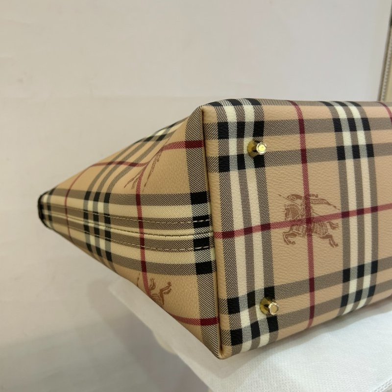 BURBERRY咖PVC格紋後背包-6