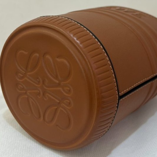 LOEWE 棕牛皮束口水桶包-4