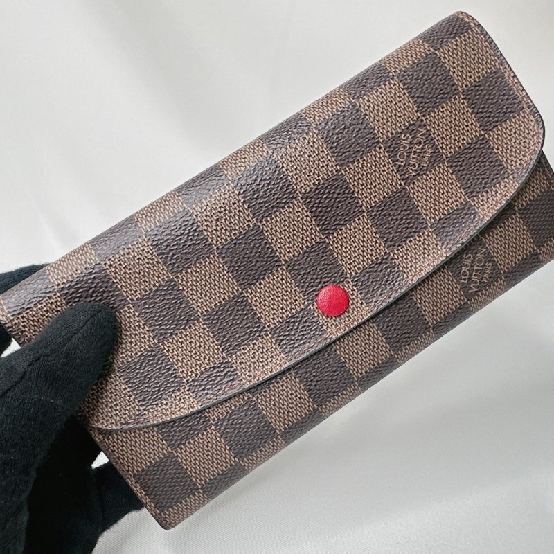 LV EMILIE棋盤格翻蓋長夾-9